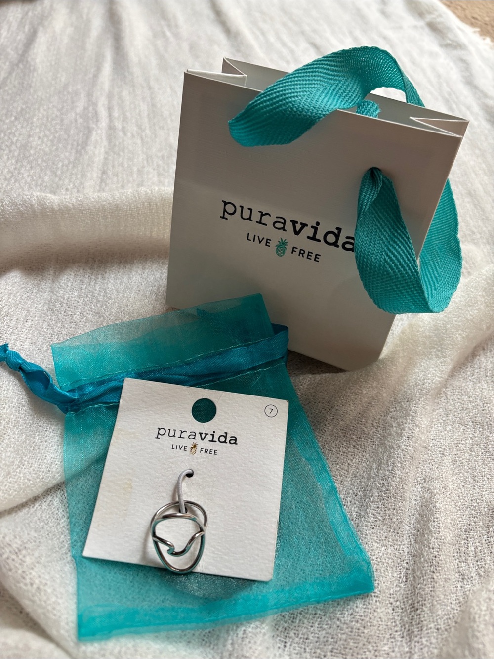 PuraVida Silver Oval Wave Ring with Original Turquoise/White Bag